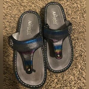 Alegria women’s flip flops size 36